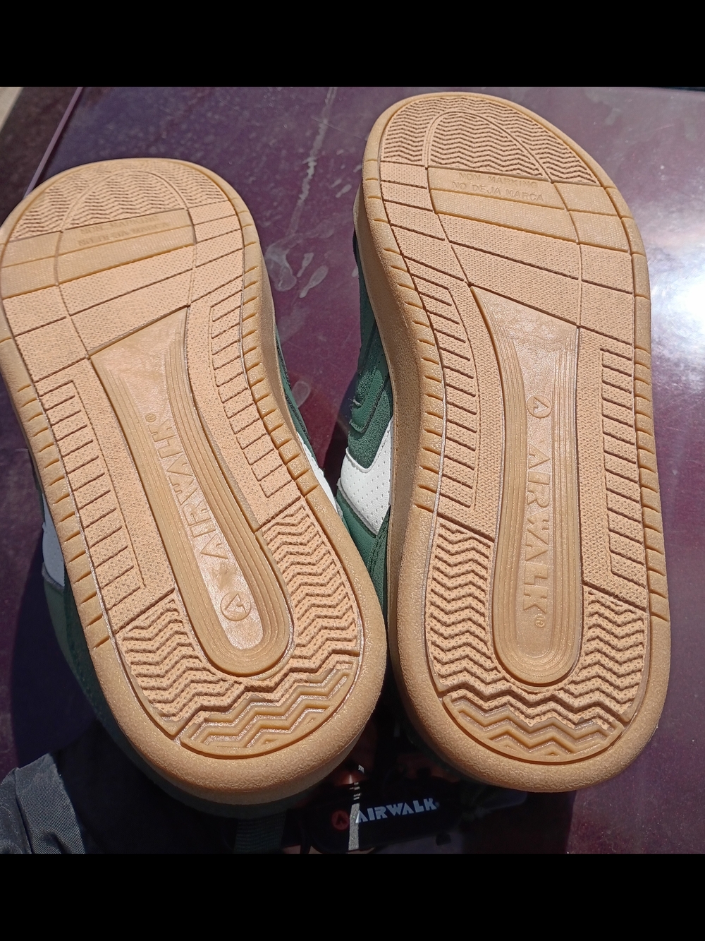 Airwalk Green Low-Top Sneakers with Gum Soles - Picture 9 of 9